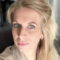 Manon Mobach