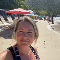 Lorraine Crowe