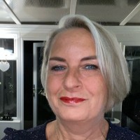 Vikki Card
