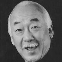 Robert Sugimoto