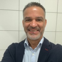 Roni Silva .