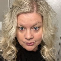 Julie Bates