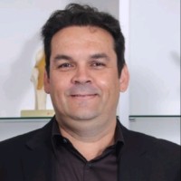 Roberto Carvalho