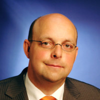 Bernhard Fuest