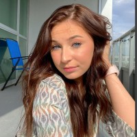 Scarlett Lewis