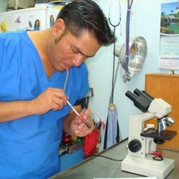 Carlos Tovar Bröstrand