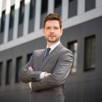 Dr. Philipp Knauth