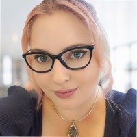 Nicole Hine