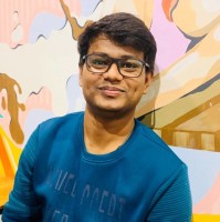 Murali E