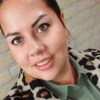 Serena van den Bos