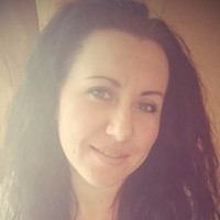 Яна Попова