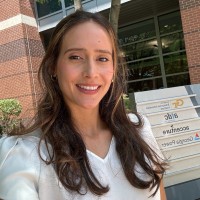 Maria Gabriela Saavedra, Eit