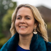 Claire Mackinnon