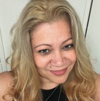 Dora Lopez