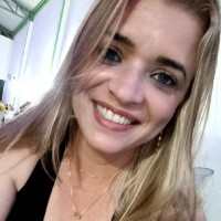 Elaine Vasconcelos