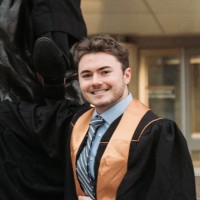 Dylan Brosnan, Eit