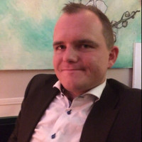 Peter Foli Larsen