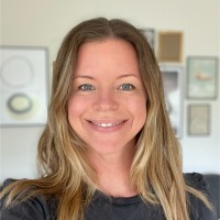 Eva Holhjem