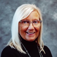 Yvette Mallet
