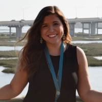 Erin Emes, Mot, Otr/L