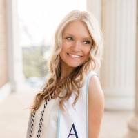 Khloe Latham
