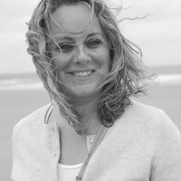 Natalie De Vos