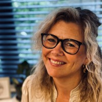 Suzanne Roomberg