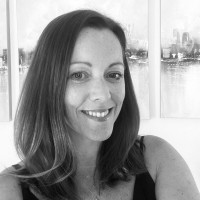 Julie Connolly