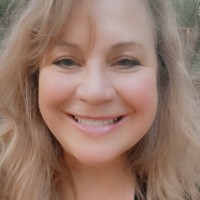 Lois Gordon