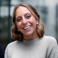 Dr Amelia Carton