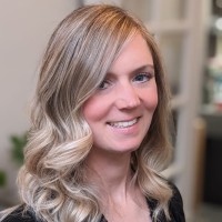 Donna Attinga