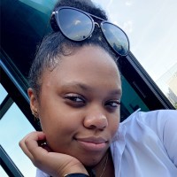 Aleja Johnson, Cta