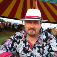 Simon Leach