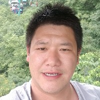 袁伟华