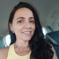 Adriane Cunha Alves Silva