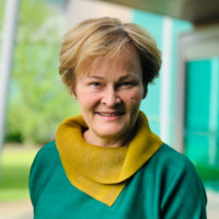 Liane (Li) Unewisse