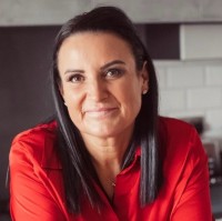 Kirsty Logan