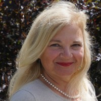 Amy Larovere