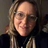 Karen Howard Lange