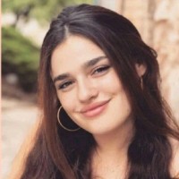 Julia Billon Leone