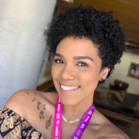 Ana Beatriz Gomes