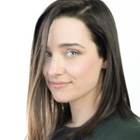 Anthea Comas, Aia
