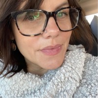 Amanda Bacon
