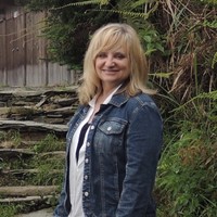 Debbie Bennett