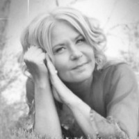 Liz Miles
