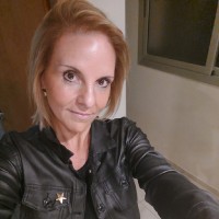 Valeria E. Pallares
