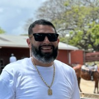 Luis Flores