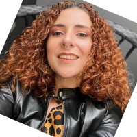 Karen Juliani Tosta Tomaz