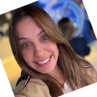 Elayne Araújo
