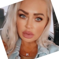 Hollie Knight
